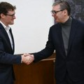 Vučić razgovarao sa osnivačem svetske konferencije Vebsamit o mogućnosti da Srbija bude njen domaćin