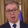 Vučić igrao šah tokom 16 minuta tišine (FOTO)