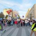 Studenti i građani danas blokiraju raskrsnicu kod Robne kuće u Leskovcu