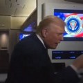 "Tišina,: Prasence!" Tramp napravio neviđeni skandal, uvredio novinarku koja ga je ispitivala o Epstajnu (video)