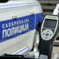 Neverovatno: Biciklista se "napio" kao vozač auta – policija reagovala u poslednji čas