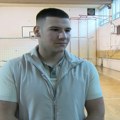 Mladi šampion koji pobeđuje i u ringu i u školi