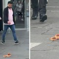 Neobična zmija u centru evropske metropole prestravila ljude: pokušavala da ujede prolaznike!
