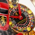 Jedinstven u svetu: Luksuzni sat koji služi kao „garaža” za Ferrarije i Bugatti
