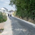 Rešen višedecenijski problem u Čačku! Asfalt stigao u Prijevor: Meštani zaseoka Ćukavci dobili novu saobraćajnicu, uloženo 8,5…