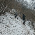 (FOTO) Po snegu i ledu trče i treniraju za Magdalenu