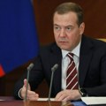 Медведев: Пут Зеленског у Харков је опроштајна посета
