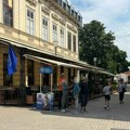 Kako postavili, tako sklonili – štand radikala centru Kragujevca (VIDEO)