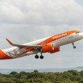 Vanredna situacija u vazduhu! Avion poleteo sa aerodroma, posle pola sata počela je drama: Letelica se vrtela iznad Lamanša…
