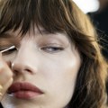 „Backstage“ trikovi modela kada žele da im koža blista