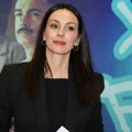 Vera je mamina kopija: Sloboda Mićalović podržala ćerku na prvoj filmskoj premijeri FOTO