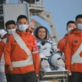 Tri kineska astronauta vratila se na Zemlju posle gotovo sedam meseci u svemiru