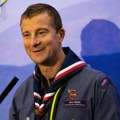Pustolov koji bi preživeo i apokalipsu: Ber Grils pokazao sina i otkrio da je kenuo njegovim stopama!