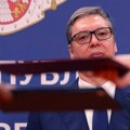 „Kao srednjovekovni kralj koji prima molbe“: Šta Tajms piše o „kameleonu“ Vučiću, ali i Ekspu, rektoru Đokiću…
