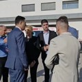 Pavlović: Aktivista SNS-a teško povređen nakon napada tokom razgovora sa građanima