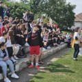 Učenici i profesori Zrenjaninske gimnazije zajedno organizovali Sportski dan [FOTO] Zrenjanin - Učenici i profesori zajedno