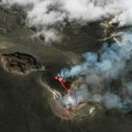 Iz vulkana Etna krenula nova emisija lave sa stubom pepela do 6.000 metara