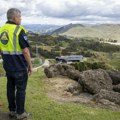 Skandal trese novi zeland Humanitarna organizacija umalo pobila beskućnike bombonama