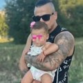 Terza u suzama! Prvi put u naručju drži ćerku, postignut dogovor sa Milicom (foto)