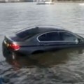 Šta uraditi kada automobil počne da tone u reku ili jezero