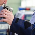 Kamiondžija iz Kosjerića vozio pijan i bez dozvole: Isključen iz saobraćaja