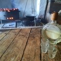 Probala sam ajvar u selu u zapadnoj Srbiji koji se pravi po vekovima starom porodičnom receptu – domaćica Mira mi je…