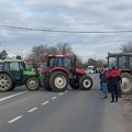 FOTO i VIDEO: Poljoprivrednici izlaze na ulice, policija legitimiše