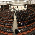 Turski opozicioni poslanik preminuo posle srčanog udara u parlamentu