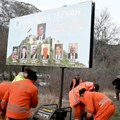 Uklonjen bilbord s počasnim građanima Zvečana: Na njemu bile slike Đokovića, Vučića, Putina