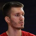 Veliki udarac za Srbiju i olimpijakos: Filip Petrušev pravo sa meča Evrolige odveden u bolnicu!