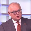 Vesić hitno operisan