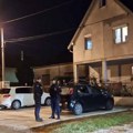 Opsadno stanje u boljevcima: Muškarac ubio ženu, pa pobegao naoružan? Komšije u šoku: "Neće se predati"