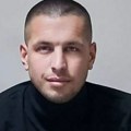 "Stigla mu je poruka, savio je glavu i rekao - ne mogu da te lažem..." Potresna ispovest majke Alekse Stojmenovića koji je…