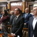 I SNS poslanici zatražili sednicu o razrešenju Vlade Đure Macuta