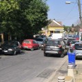 Građani Sremske Kamenice pokrenuli peticiju: Traže veću bezbednost saobraćaja u ulicama koje vode do škole