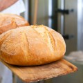 Zahtev mlinara da ih država obešteti zbog ograničenja cena brašna „bez ekonomske logike“: Stručnjaci podeljeni oko…