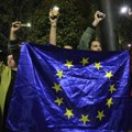 Suzavac i kamenice na protestu u Tbilisju: Građani se sukobili s policijom na skupu zbog zakona o stranim agentima