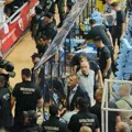 Zoran Savić odreagovao na provokacije navijača Zvezde kad je izlazio kod tunela