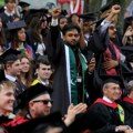 Više od 1.000 studenata Harvarda protestovalo na ceremoniji dodele diploma