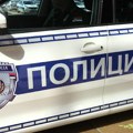 U sudaru autobusa i automobila kod Mladenovca poginula jedna osoba, više od 30 povređeno