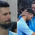 Novak plakao kao da je njegov kraj! Ispraćao mlađeg od sebe u penziju, slomio se kao nikad (video)