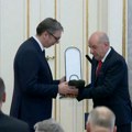 Uživo "veoma sam uzbuđen, veoma srećan i ponosan" Vučiću uručen Veliki krst Ordena za zasluge: To za mene znači više od…