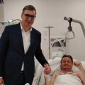 Vučić posetio Glišića u bolnici: "Darko nesalomivi"