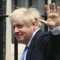 Boris Džonson poručio: “Ako im smetaju trupe u Ukrajini neka se gube”