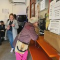 Redovi za besplatne karte za Suboticu: Na šalterima ih nema, na aplikaciji ima