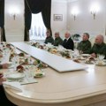 Neočekivani detalj na Putinovom rođendanu: Tanjir ruskog lidera privukao svu pažnju