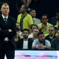 Fenerbahče pobedio Bešiktaš i izjednačio na 1:1 u finalu turske lige