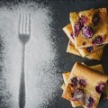 Recept za Far Breton - francusku voćnu poslasticu