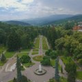 Penzionerima sutra dele 30.000 vaučera za odmor u Srbiji - evo koliko vrede i kako planiraju da spreče zloupotrebu