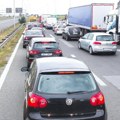Gužva na Batrovcima: Na izlazu iz Srbije čeka do sat vremena